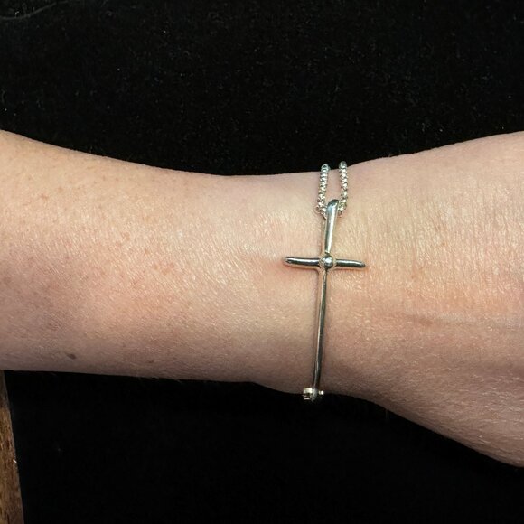 ZINA~VTG Designer Sterling Silver Double chained Curved Cross ✝️ Bracelet 7" - Picture 1 of 7